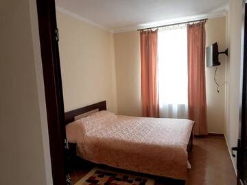 Фотографии Дома для отпуска House with 3 bedrooms in Săcele with furnished terrace and WiFi г. Сэчеле (Румыния) №5 Фото Дома для отпуска House with 3 bedrooms in Săcele with furnished terrace and WiFi г. Сэчеле 5