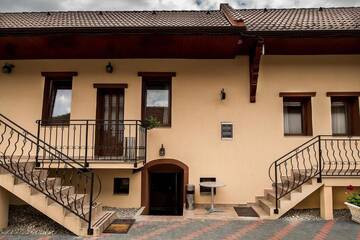 Фото номера Дом с 5 спальнями Дома для отпуска Casa Stanciu г. Сэчеле 56