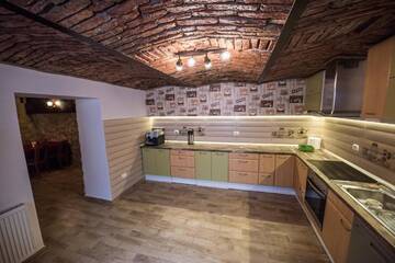 Фото номера Дом с 5 спальнями Дома для отпуска Casa Stanciu г. Сэчеле 21