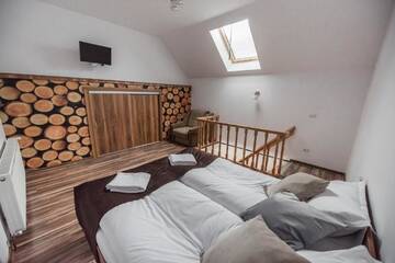 Фото номера Дом с 5 спальнями Дома для отпуска Casa Stanciu г. Сэчеле 23